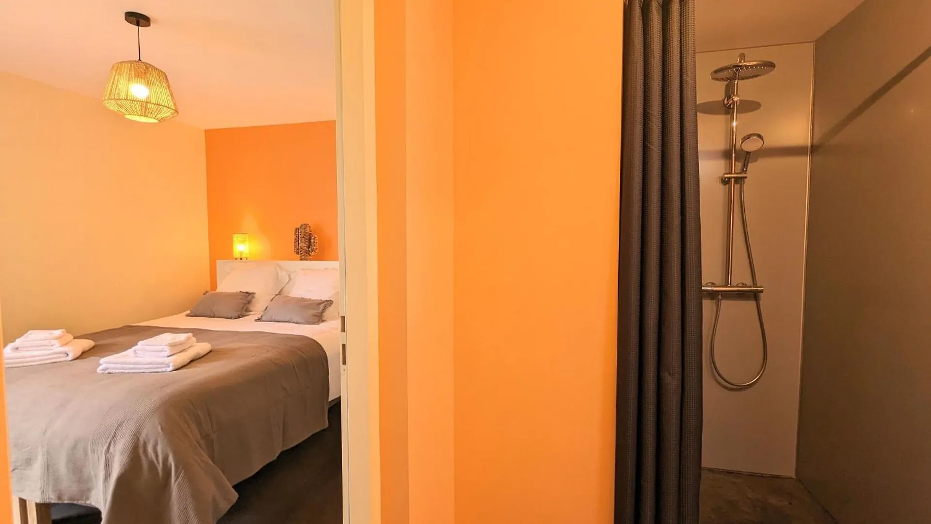 Gite Renove Avec Terrasse, Randonnees Et Activites Culturelles En Haute-Loire - Fr-1-582-470 Le Mas-de-Tence 0*,