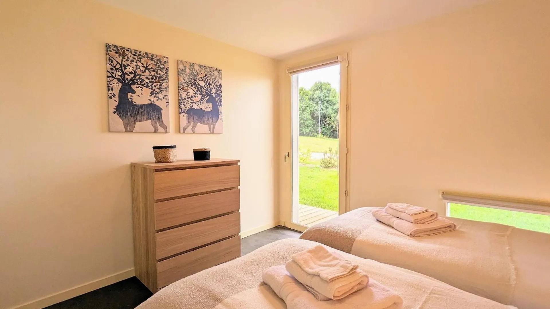 Holiday home Gite Renove Avec Terrasse, Randonnees Et Activites Culturelles En Haute-Loire - Fr-1-582-470 Le Mas-de-Tence