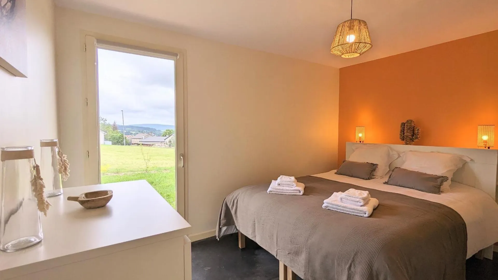 Gite Renove Avec Terrasse, Randonnees Et Activites Culturelles En Haute-Loire - Fr-1-582-470 Le Mas-de-Tence